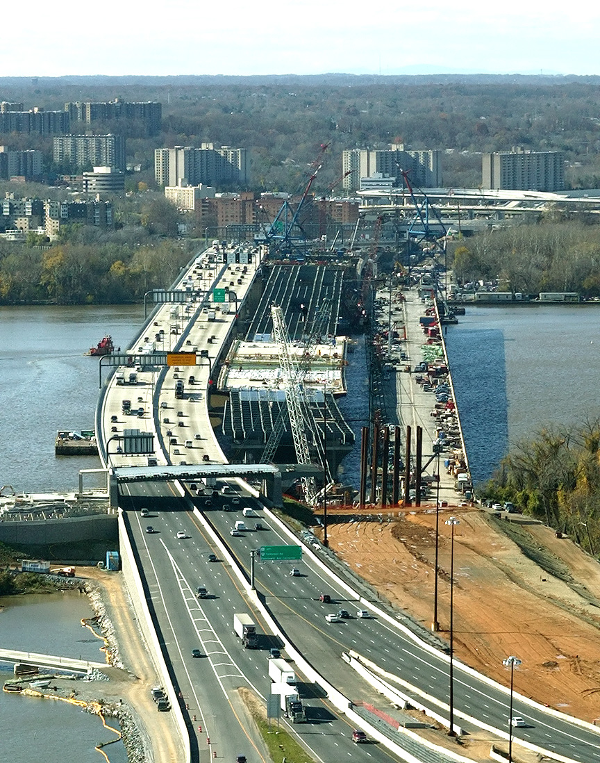 Пользователь добавил изображение